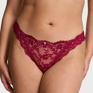 Victoria's Secret Dream Angels Lace Thong Panty Campari Red M NEW
